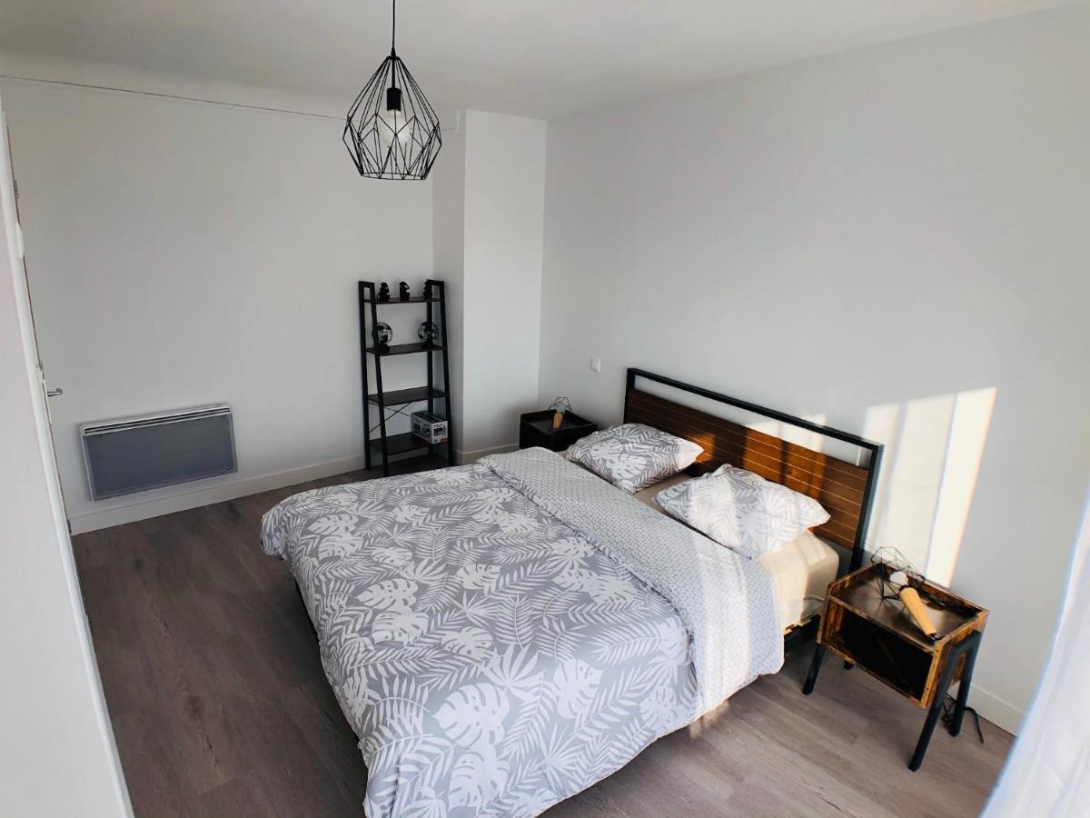 Charmant Appartement 1-4 Personnes, Proche Centre Avec Parking Nantes Exterior photo